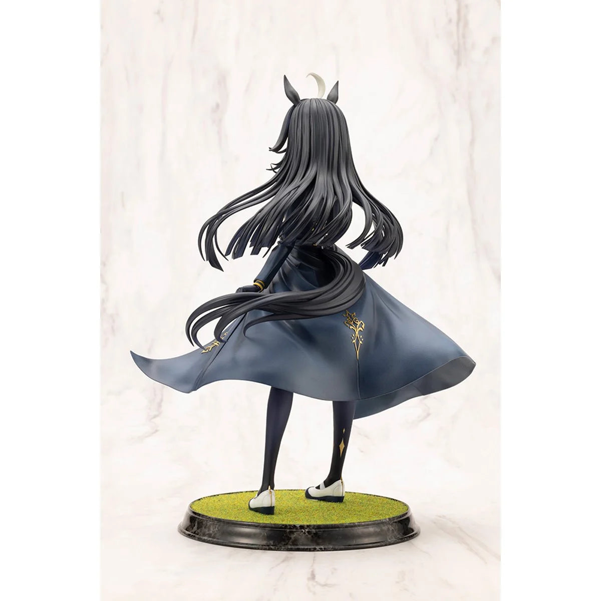 Uma musume: Pretty Derby Manhattan Cafe 1:7 Scale Statue