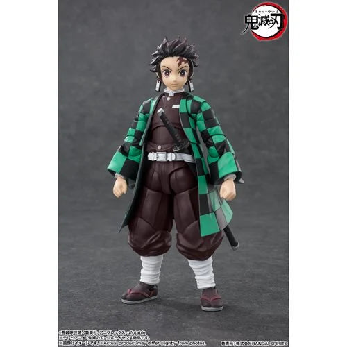 Demon Slayer: Kimetsu No Yaiba Tanjiro Kamado S.H.Figuarts Action Figure