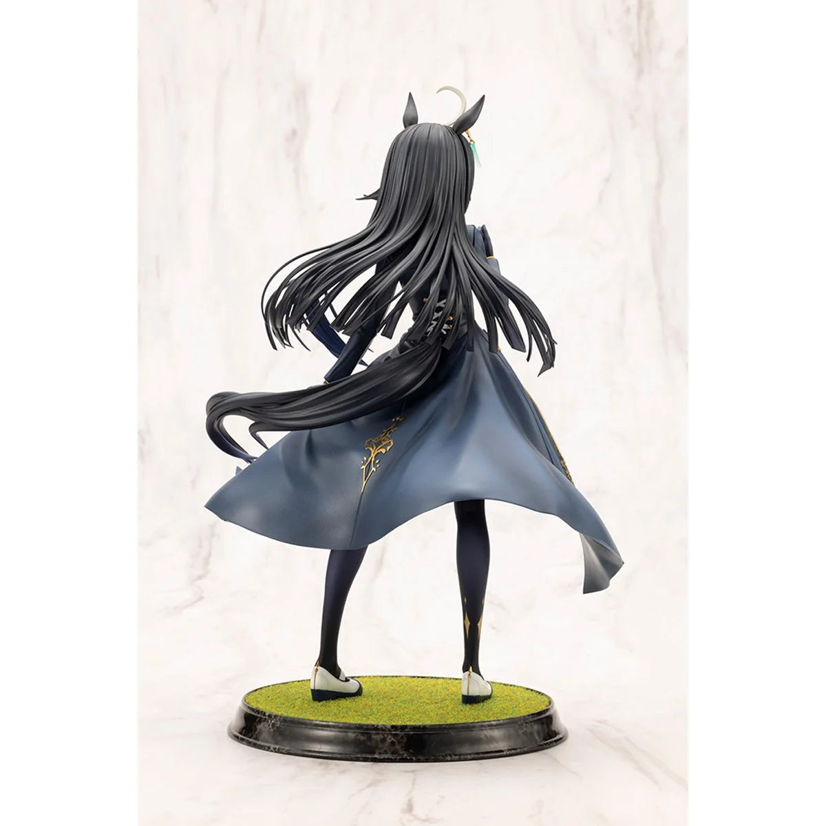 Uma musume: Pretty Derby Manhattan Cafe 1:7 Scale Statue